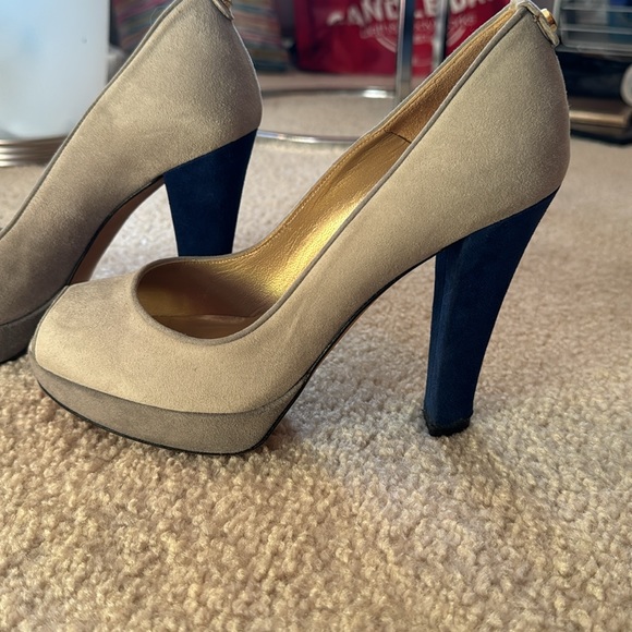 Authentic Stuart Whitman Women’s Heels | Blue and Gray | Size 8 (38.5) - Picture 2 of 7